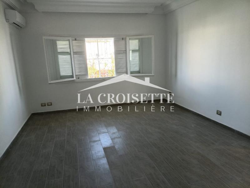 Appartement S+3 à La Marsa